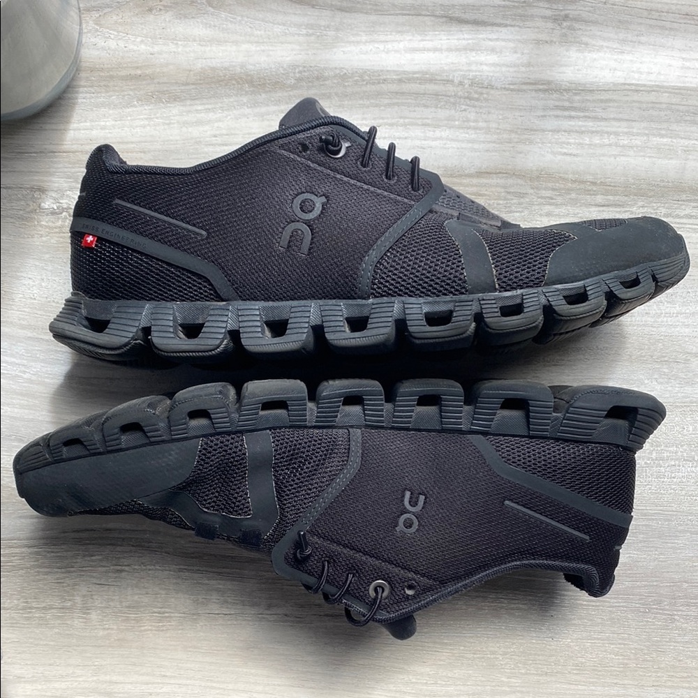 On Cloud Black Running Shoes